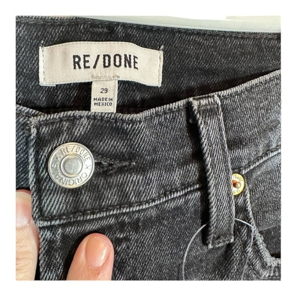 Re/Done 90s High Rise Ankle Crop Slim Fit Jeans in Faded Black unfinished hem - Picture 3 of 9